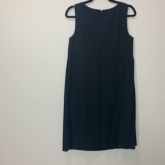 Cabi ❤️ pleated little black dress size 4 (E1) - Picture 6 of 12